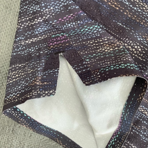 Lululemon Mens Board Shorts Size 32 - Picture 4 of 8